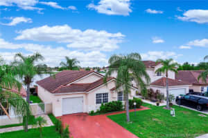 5441 NW 184th St, Miami Gardens, FL 33055, Sold 10/29/20