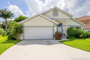 2002 Lake Breeze Ct, Wellington, FL 33414, Sold 11/25/20