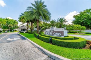 9735 NW 52nd St, Doral, FL 33178, Sold 01/26/21
