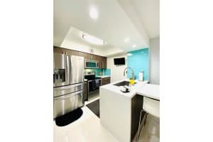 15535 Miami Lakeway N, Miami Lakes, FL 33014, Sold 10/23/20