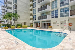 9800 W Bay Harbor Dr, Bay Harbor Islands, FL 33154, Sold 11/20/20