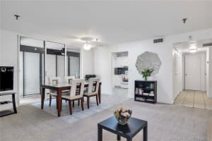 671 NE 195th St #114e, Miami, FL 33179, Sold 02/12/21