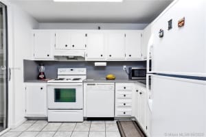 671 NE 195th St #114e, Miami, FL 33179, Sold 02/12/21