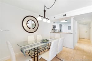 5757 Collins Ave # 305, Miami Beach, FL 33140, Sold 12/15/20