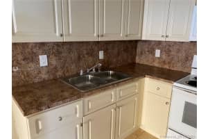241 NE 12th Ave, Homestead, FL 33030, Sold 09/29/20