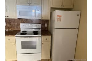 241 NE 12th Ave, Homestead, FL 33030, Sold 09/29/20