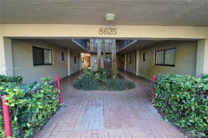 8625 NW 8th St, Miami, FL 33126, Sold 10/08/20