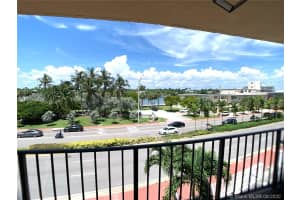 6445 Indian Creek Dr B6, Miami Beach, FL 33141, Sold 11/03/20