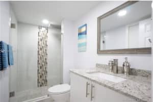 917 NE 199th St, Miami, FL 33179, Sold 10/14/20