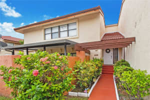 9911 NW 9th St Cir, Miami, FL 33172, Sold 11/16/20