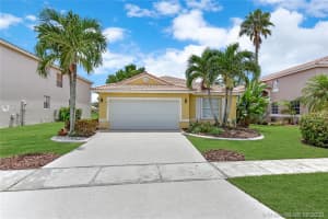 19324 SW 4th St, Pembroke Pines, FL 33029, Sold 09/25/20