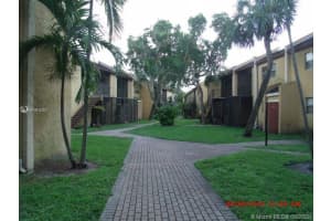 4425 Treehouse Ln, Tamarac, FL 33319, Sold 12/01/20