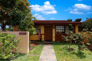 8431 SW 147th Pl, Miami, FL 33193, Sold 10/01/20