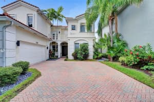 1543 Presidential Way, Miami, FL 33179, Sold 12/23/20