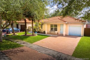 19373 NW 90th Ct, Hialeah, FL 33018, Sold 10/29/20