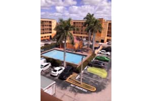 14961 SW 82nd Ln, Miami, FL 33193, Sold 11/10/20