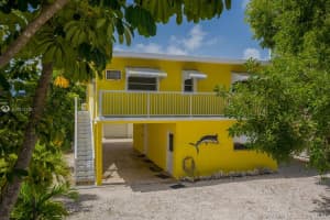 276 S Coconut Palm Blvd, Tavernier, FL 33070, Sold 10/23/20
