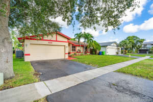 4128 NW 96th Way, Sunrise, FL 33351, Sold 11/10/20