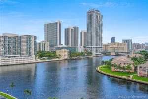 200 Leslie Dr, Hallandale Beach, FL 33009, Sold 11/02/20