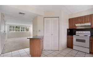 6175 NW 186th St, Hialeah, FL 33015, Sold 01/28/21