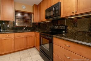 664 SE 20th Ave, Deerfield Beach, FL 33441, Sold 03/22/21