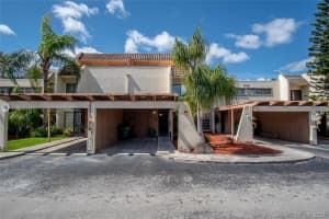 6526 Kendale Lakes Dr, Miami, FL 33183, Sold 10/26/20