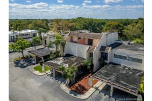 6526 Kendale Lakes Dr, Miami, FL 33183, Sold 10/26/20