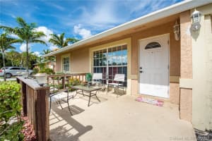 1271 SW 50th Ave, Fort Lauderdale, FL 33317, Sold 01/06/21