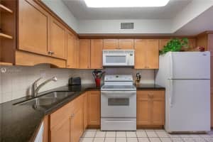 1280 S Alhambra Cir, Coral Gables, FL 33146, Sold 03/22/21