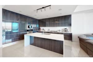 3250 NE 188th St, Aventura, FL 33180, Sold 05/18/21