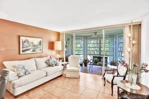 1301 NE 191st St f305, Miami, FL 33179, Sold 10/13/20