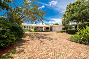 2438 NE 7th Pl, Fort Lauderdale, FL 33304, Sold 09/30/20
