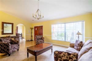 18717 NW 79th Ct, Hialeah, FL 33015, Sold 09/29/20