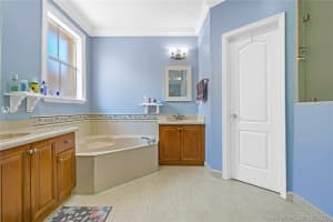 4546 NW 95th Ave, Doral, FL 33178, Sold 12/30/20