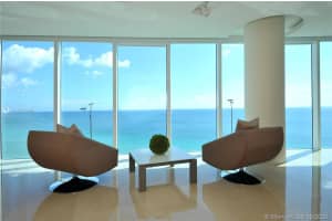 2711 S Ocean Dr, Hollywood, FL 33019, Sold 11/02/20
