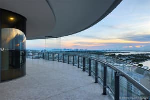 8701 Collins Ave, Miami Beach, FL 33154, Sold 01/08/21
