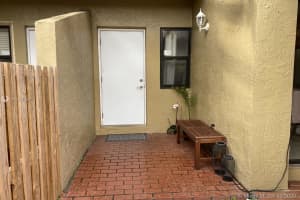 10280 NW 9th St Cir, Miami, FL 33172, Sold 11/12/20