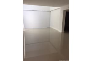 8840 Fontainebleau Blvd, Miami, FL 33172, Sold 09/16/20