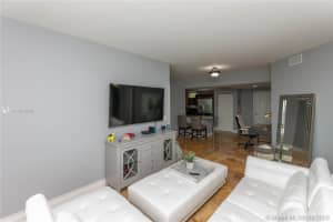 7280 SW 90th St, Miami, FL 33156, Sold 04/22/21