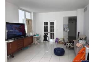 5005 Collins Ave # C5, Miami, FL 33140, Sold 11/30/20