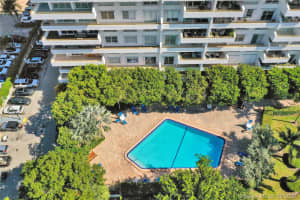 155 Ocean Ln Dr, Key Biscayne, FL 33149, Sold 04/12/21