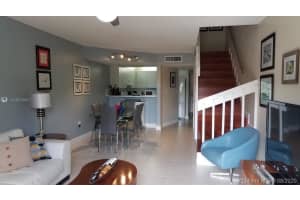 240 W 68th St, Hialeah, FL 33014, Sold 10/28/20