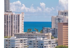 427 Golden Isles Dr #16g, Hallandale Beach, FL 33009, Sold 11/20/20