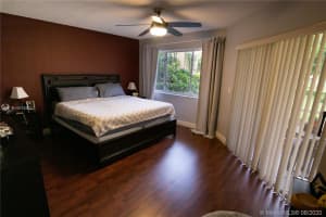 9213 NW 9th Pl #1l, Plantation, FL 33324, Sold 10/08/20
