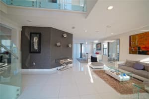846 NW 104 Ave, Miami, FL 33172, Sold 02/05/21