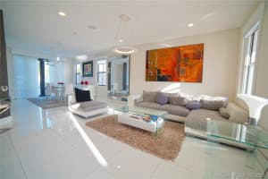 846 NW 104 Ave, Miami, FL 33172, Sold 02/05/21