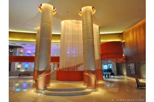 400 Alton Rd, Miami Beach, FL 33139, Sold 03/19/21