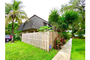 14269 SW 94th Cir Ln, Miami, FL 33186, Sold 09/25/20