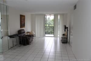 3301 N Country Club Dr, Miami, FL 33180, Sold 03/08/21