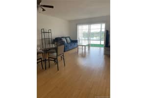 879 NE 195th St, Miami, FL 33179, Sold 09/29/20